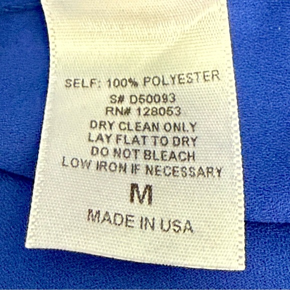 Must Have Brand Cobalt Blue High/Low Sleeveless Sz-Medium Metal Detail Button Up - Picture 4 of 13